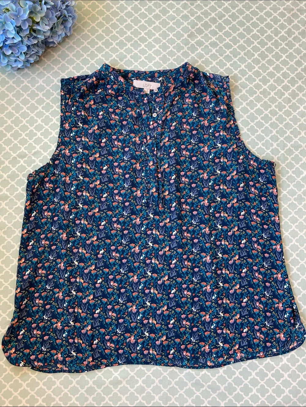 Loft Bunny Fox Floral Sleeveless Blouse XXL - Picture 1 of 11